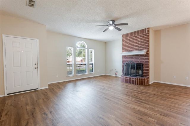 406 Redbud Lane, Tolar, TX 76476