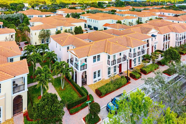 834 NW 83rd Lane, Boca Raton, FL 33487