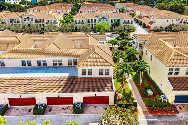 834 NW 83rd Lane, Boca Raton, FL 33487