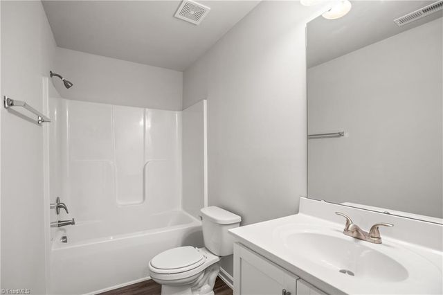 1042 Bebb Willow Lane, Lewisville, NC 27023