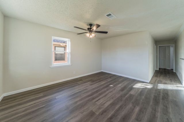 304 E Hazelwood Street, Princeton, TX 75407