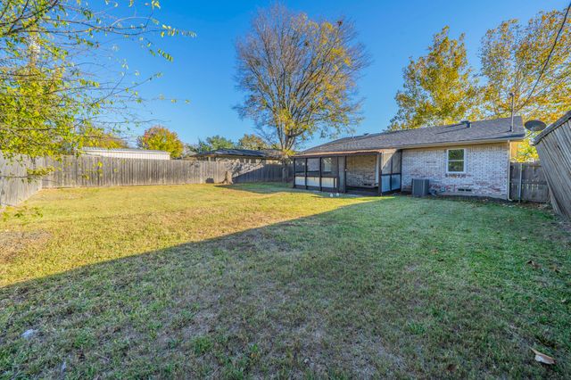 304 E Hazelwood Street, Princeton, TX 75407