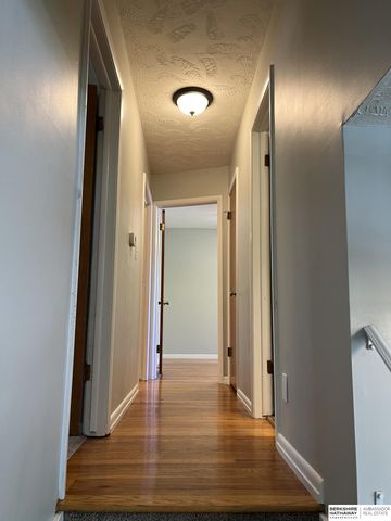 5230 S 51st Street, Lincoln, NE 68516