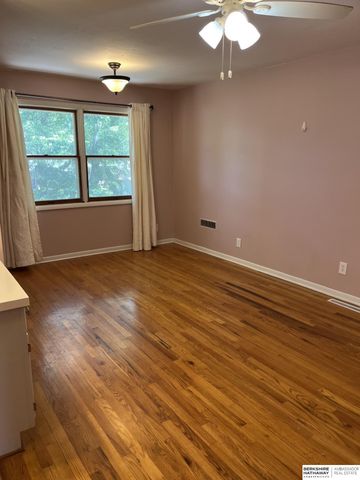 5230 S 51st Street, Lincoln, NE 68516
