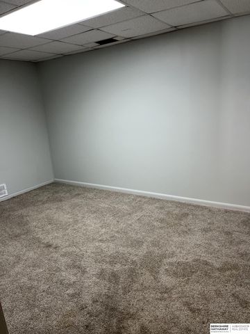 5230 S 51st Street, Lincoln, NE 68516