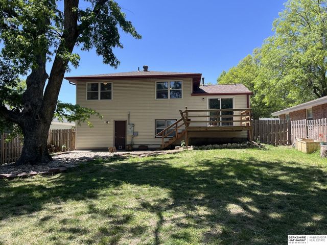 5230 S 51st Street, Lincoln, NE 68516