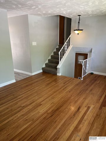 5230 S 51st Street, Lincoln, NE 68516