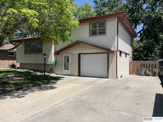 5230 S 51st Street, Lincoln, NE 68516