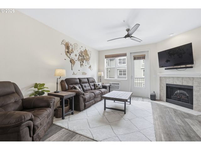 730 Se FAIRWINDS Loop, Vancouver, WA 98661