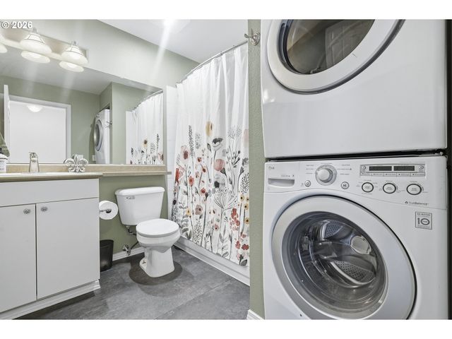 730 Se FAIRWINDS Loop, Vancouver, WA 98661