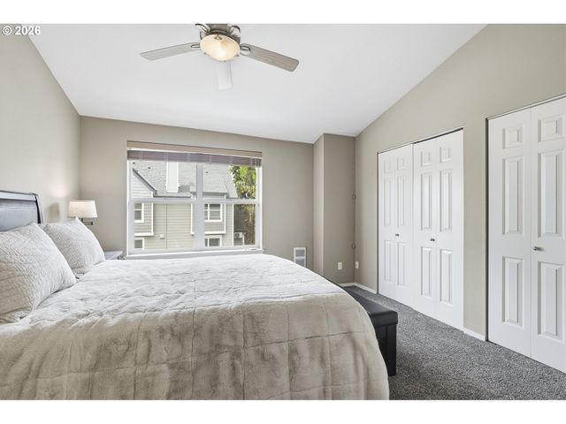 730 Se FAIRWINDS Loop, Vancouver, WA 98661