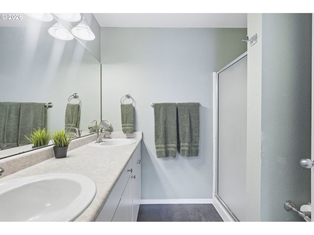 730 Se FAIRWINDS Loop, Vancouver, WA 98661