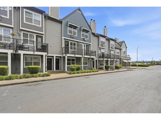 730 Se FAIRWINDS Loop, Vancouver, WA 98661