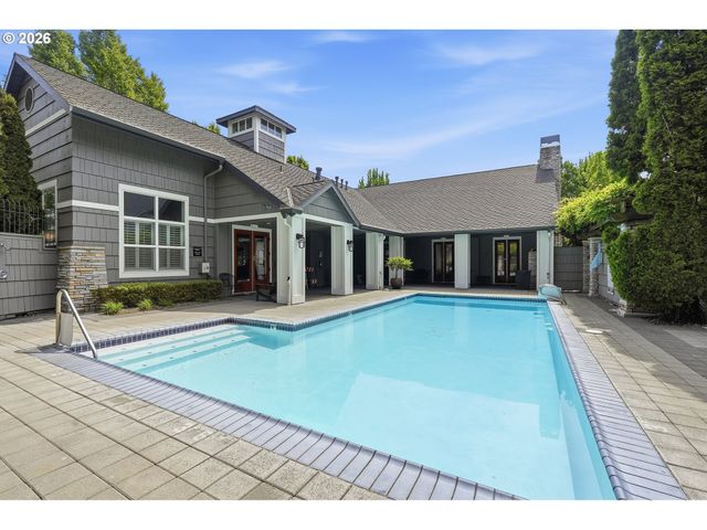 730 Se FAIRWINDS Loop, Vancouver, WA 98661