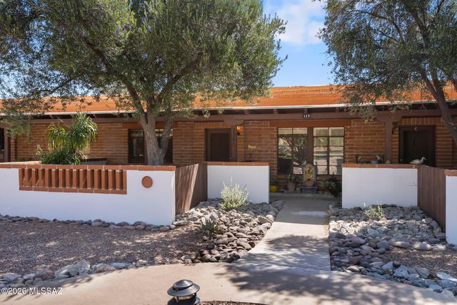 119 S Paseo Tierra, Green Valley, AZ 85614