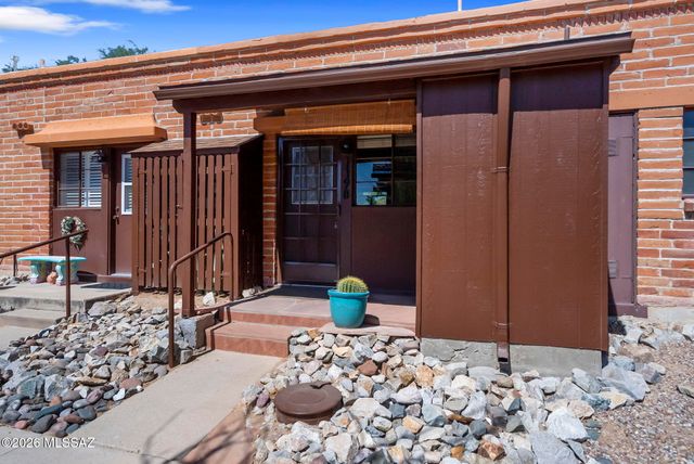 119 S Paseo Tierra, Green Valley, AZ 85614