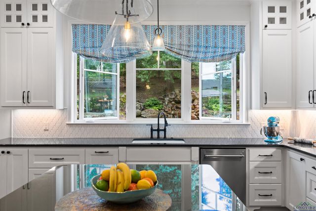 1307 Yates, Longview, TX 75601