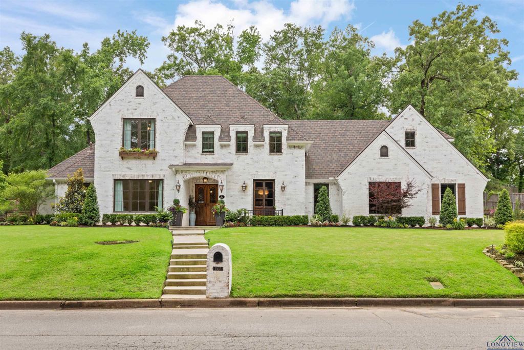 1307 Yates, Longview, TX 75601