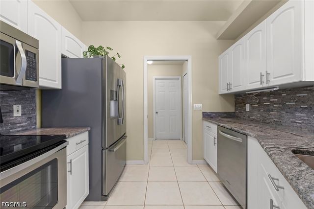 3920 SE 2nd PL, Cape Coral, FL 33904