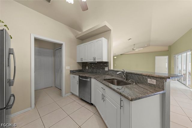3920 SE 2nd PL, Cape Coral, FL 33904