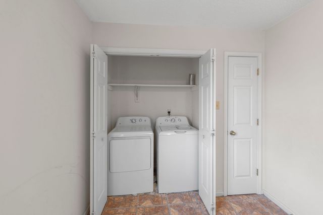 5180 WATER POINT DR, Memphis, TN 38141