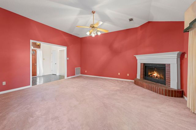 5180 WATER POINT DR, Memphis, TN 38141