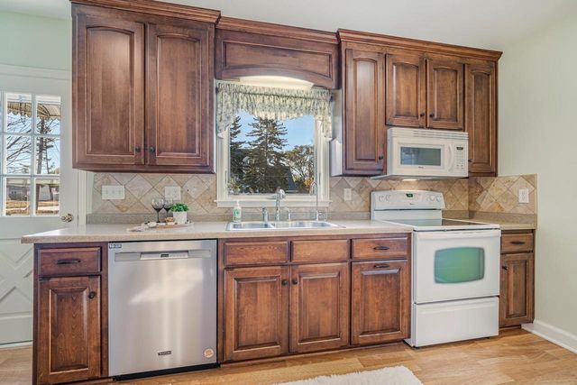 209 BRILL STREET, Kaukauna, WI 54130