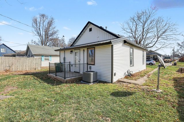 114 S Conrey Street, Knoxville, IA 50138