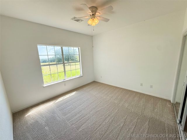 1490 Woodford, Lone Grove, OK 73401