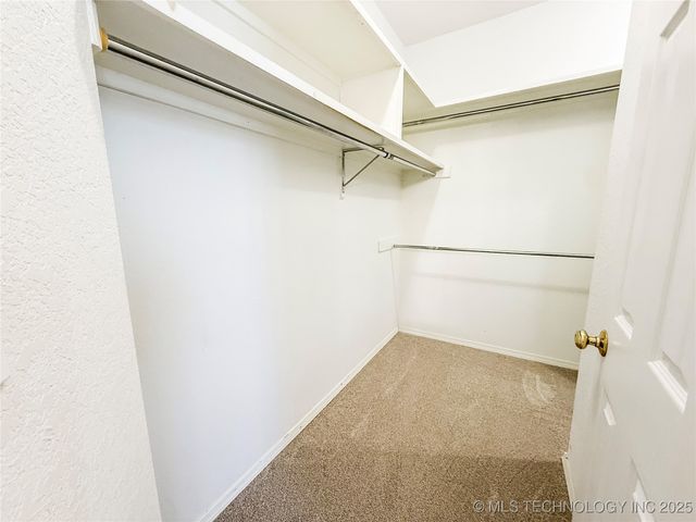 1490 Woodford, Lone Grove, OK 73401