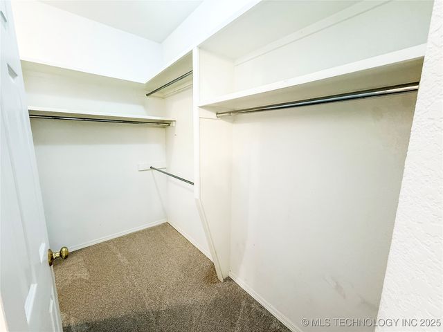 1490 Woodford, Lone Grove, OK 73401