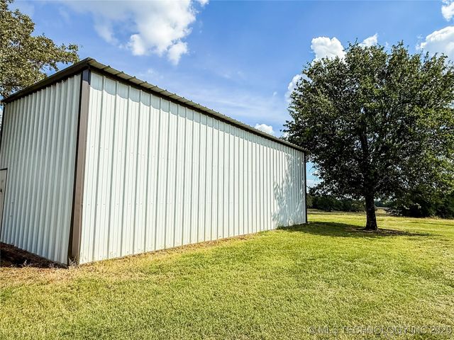 1490 Woodford, Lone Grove, OK 73401