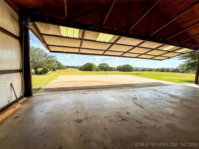 1490 Woodford, Lone Grove, OK 73401