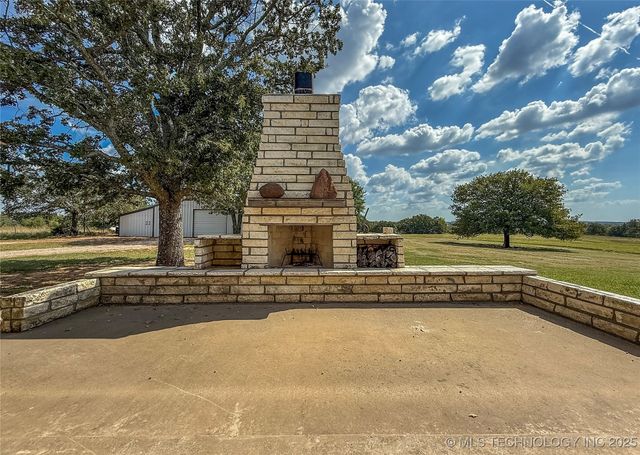 1490 Woodford, Lone Grove, OK 73401