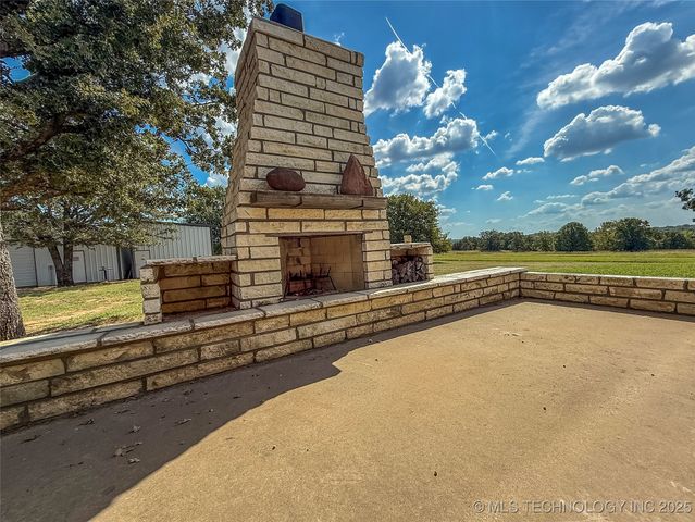 1490 Woodford, Lone Grove, OK 73401