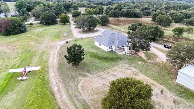 1490 Woodford, Lone Grove, OK 73401