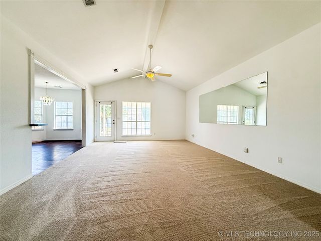 1490 Woodford, Lone Grove, OK 73401