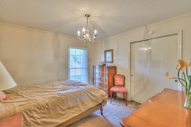 703 Dow Dr, Shelbyville, TN 37160