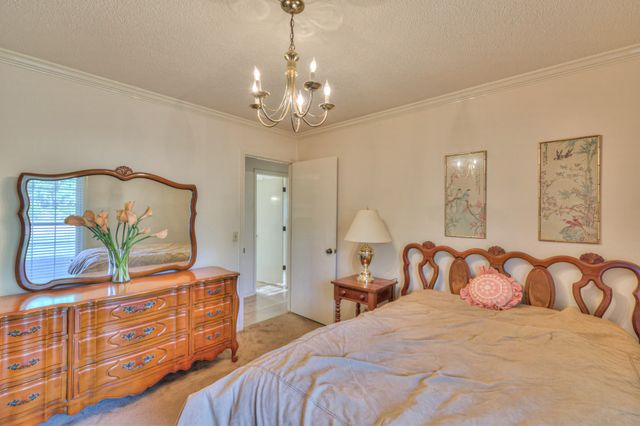 703 Dow Dr, Shelbyville, TN 37160