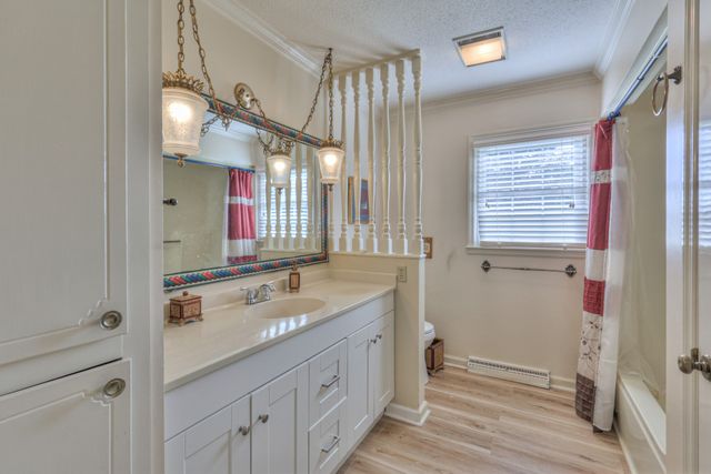 703 Dow Dr, Shelbyville, TN 37160