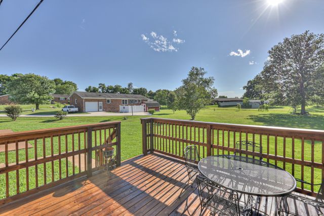 703 Dow Dr, Shelbyville, TN 37160