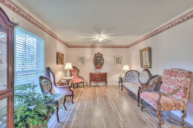 703 Dow Dr, Shelbyville, TN 37160