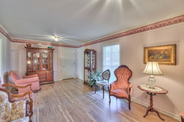 703 Dow Dr, Shelbyville, TN 37160