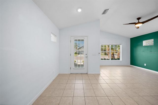 6511 PINE BREEZE RUN, Sarasota, FL 34243