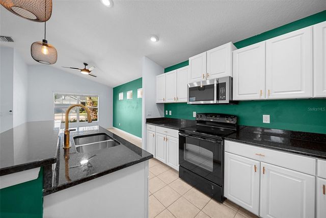 6511 PINE BREEZE RUN, Sarasota, FL 34243