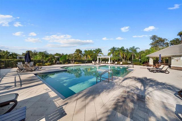 6511 PINE BREEZE RUN, Sarasota, FL 34243