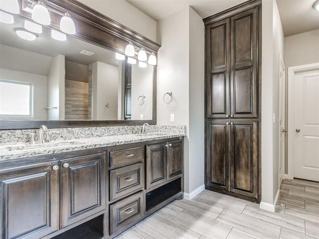 304 Clementine Road, Yukon, OK 73099