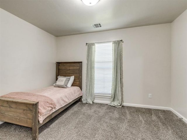 304 Clementine Road, Yukon, OK 73099