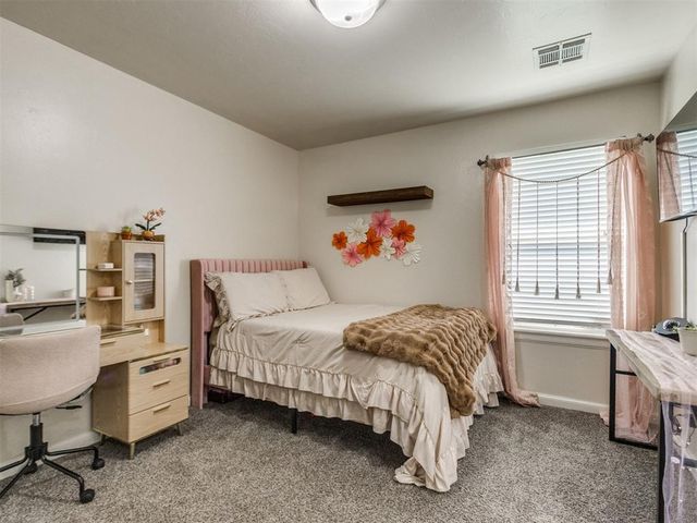 304 Clementine Road, Yukon, OK 73099