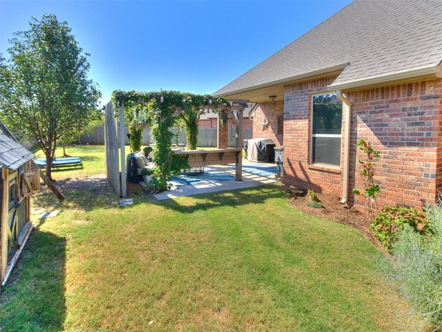 304 Clementine Road, Yukon, OK 73099
